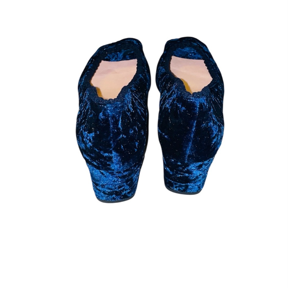 Blue Velvet Women's Shoes - Picture 8 of 11